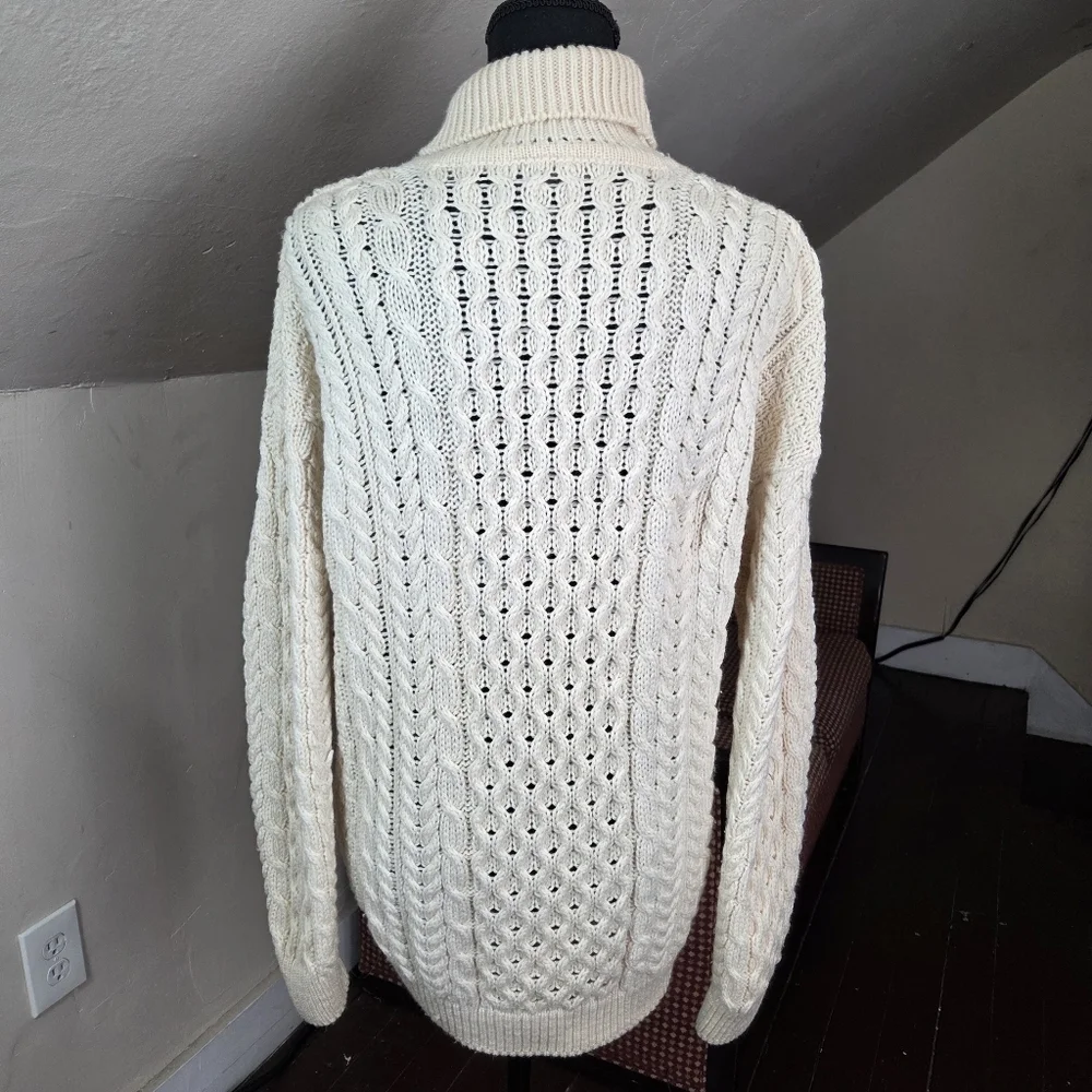 Carraig Donn Irish Aran Cable Knit Turtleneck Sweater 100% Merino Wool Size‎ S
